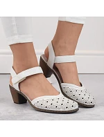 Pohodlné kožené sandále Rieker W RKR650 white