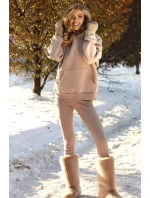 Dkaren Oseye-Bl farba:cappuccino