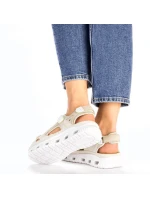 Pohodlné sandále na suchý zips Rieker W RKR691 beige