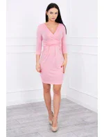 Priliehavé šaty s prestrihom pod prsiami v púdrovo ružovej farbe Priliehavé šaty s prestrihom pod prsiami v púdrovo ružovej farbe