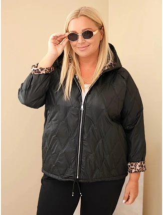 Dámska bunda vo veľkosti Plus Size s kapucňou a leopardovým lemovaním, čierna