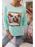 Blúzka s 3D grafikou a zdobenými volánikmi mint Blúzka s 3D grafikou a zdobenými volánikmi mint