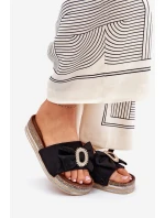 Klapki Damskie Na Platformie Z Kokardką I Ozdobną Broszką Czarne Lenela