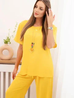Dámska súprava s voľnou blúzkou a širokými nohavicami žltá