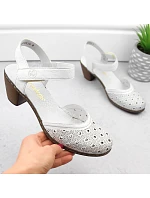 Pohodlné kožené sandále Rieker W RKR650 white