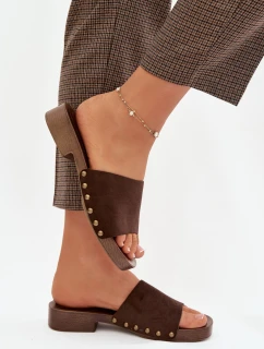 Dámské pantofle na nízkém podpatku se zlatými sponami čokoládové Girella