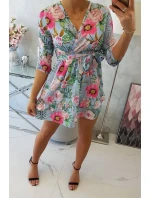 Modré kvetinové šaty s viazaním v páse