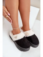 Dámske papuče s kožušinou a ozdobným srdcom Black Otielo