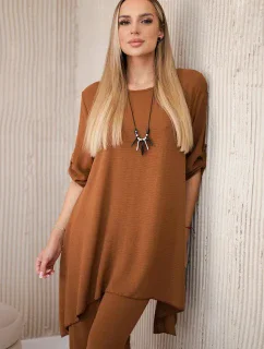 Súprava blúzka + nohavice s tmavým ťavím príveskom