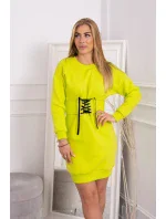 Zateplené šaty s ozdobným pásikom pistácie