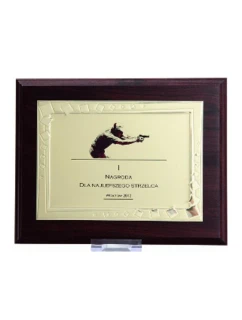 Plastový diplom s vygravírovaným kovovým štítkom