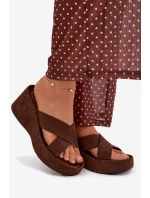 Dámské pantofle na platformě z eko semiše čokoládové Calorine