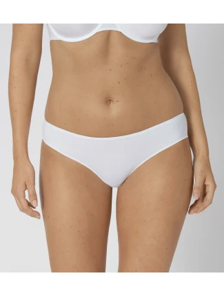 Dámske tangá Lovely Micro Brazilian String biela - TRIUMPH Dámske tangá Lovely Micro Brazilian String biela - TRIUMPH