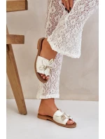 Klapki Z Ozdobą Skóra Naturalna Zazoo 3667 Białe