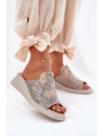 Klapki Damskie Na Koturnie Z Zamkiem Zwierzęcy Wzór Beżowe Irriva