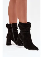 Kozačky z přírodního semiše vyhřívané na podpatku s našitím Zazoo 4216 Černé Kozačky z přírodního semiše vyhřívané na podpatku s našitím Zazoo 4216 Černé