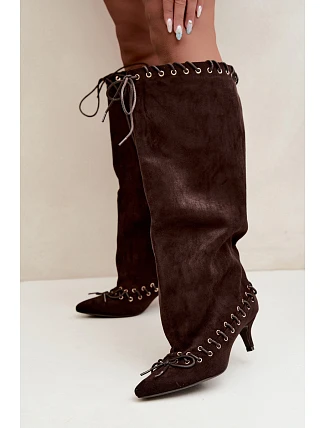 Čokoládové semišové čižmy Kitten Heel s ozdobným šnurovaním Juletta Čokoládové semišové čižmy Kitten Heel s ozdobným šnurovaním Juletta