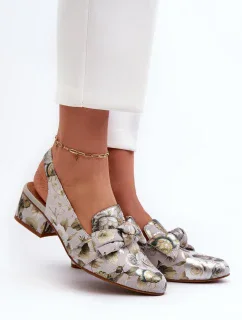 Sandále na podpätku model 197172 Vykročte štýlovo