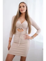 Rebrované šaty s viazaným výstrihom béžovej