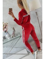 Velúrová súprava s ozdobnými stuhami červená