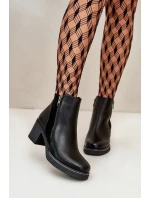 Topánky na podpätku model 199291 Krok vo veľkom štýle Topánky na podpätku model 199291 Krok vo veľkom štýle