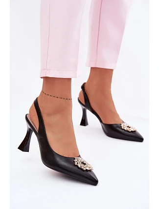 Sandále na podpätku model 226501 Krok vo veľkom štýle