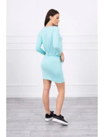 Viskózové šaty s viazaním v páse v mätovej farbe