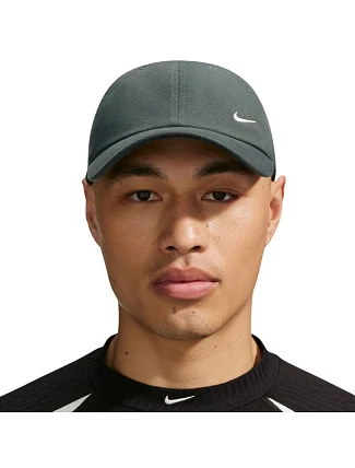 Čiapka Nike Club olivová FZ5698 303 Čiapka Nike Club olivová FZ5698 303
