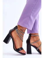 Modne Sandały Z Cyrkoniami Czarne Carma