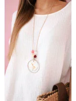 Mušelínová blúzka s náhrdelníkom biela