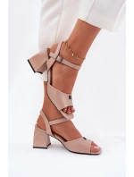 Sandále na podpätku model 213185 Krok vo veľkom štýle