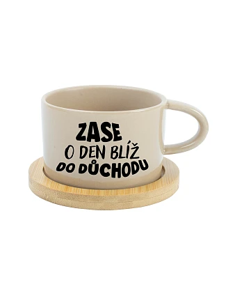 O JEDEN DEŇ BLIŽŠIE DOMOVA - šálka na krémovú makrónku 200 ml O JEDEN DEŇ BLIŽŠIE DOMOVA - šálka na krémovú makrónku 200 ml