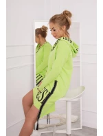 Šaty s kapucňou a potlačou pistácie