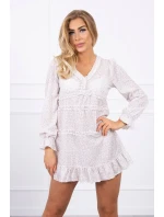 Šaty s ozdobnými volánikmi béžovej