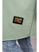 Pláštenka svetlomätovej farby s nápismi