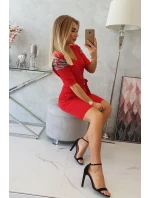 Šaty s krídlami na ramenách červené Šaty s krídlami na ramenách červené