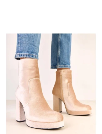 Topánky na podpätku model 220580 Solea