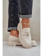 Dámske lakované mokasíny s ozdobným špendlíkom "Miś" Wulinea - béžové