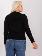 Čierny krátky sveter vo väčšej veľkosti s viskózou