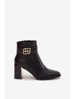 Dámské kotníkové boty na podpatku s páskem a zlatým detailem Černé Galinne