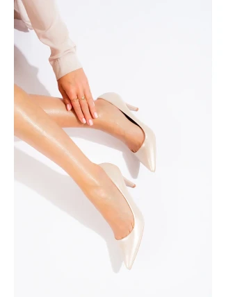 Vynikajúce dámske lodičky hnedej farby na ihlovom podpätku Vynikajúce dámske lodičky hnedej farby na ihlovom podpätku