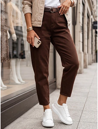 Dámske džínsy Mom Fit s hnedým pásikom FashionStreet UY3133 Dámske džínsy Mom Fit s hnedým pásikom FashionStreet UY3133