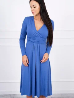 Šaty s výrezom pod prsiami z džínsoviny