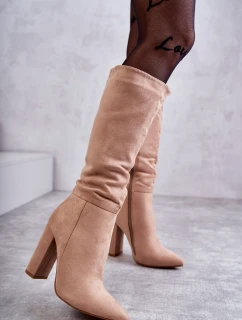 Klasyczne Zamszowe Kozaki Na Obcasie Ciemnobeżowe Tressa