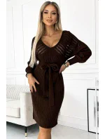 507-3 Azura svetrové šaty s výstrihom a viazaním - CHOCOLATE 507-3 Azura svetrové šaty s výstrihom a viazaním - CHOCOLATE