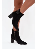 Semišové čižmy na podpätku so zdobením D&A CR52-686 Black Semišové čižmy na podpätku so zdobením D&A CR52-686 Black