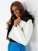 Dámska bunda NM KR D2 3825 68P biela a čierna