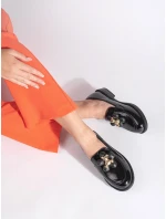 Praktické dámske čierne mokasíny na plochom podpätku Praktické dámske čierne mokasíny na plochom podpätku