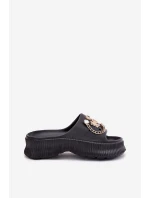 Piankowe Klapki Damskie Ze Złotymi Przypinkami Czarne Hortiana