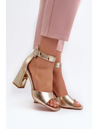 Sandále na podpätku model 197090 Krok vo veľkom štýle